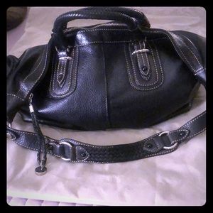 The Sak leather shoulder Bag.